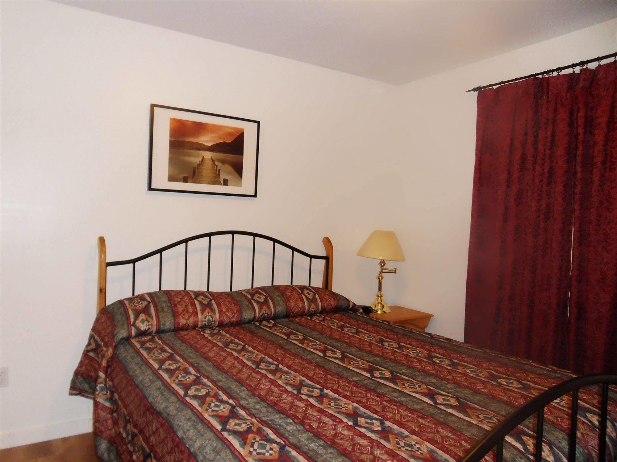 The Hitching Post Motel Pemberton Esterno foto
